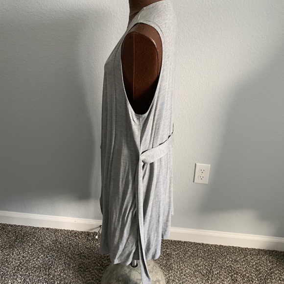 H.I.P. Vest - Picture 3 of 6